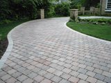 pavers used in driveway